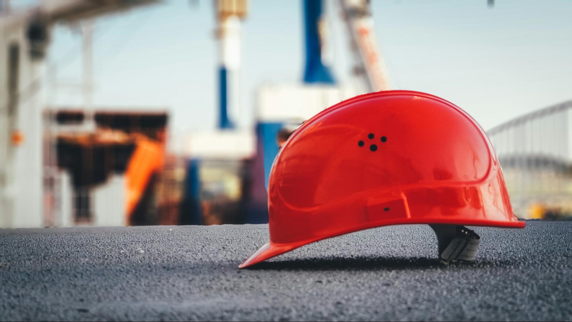 image of a construction helmet